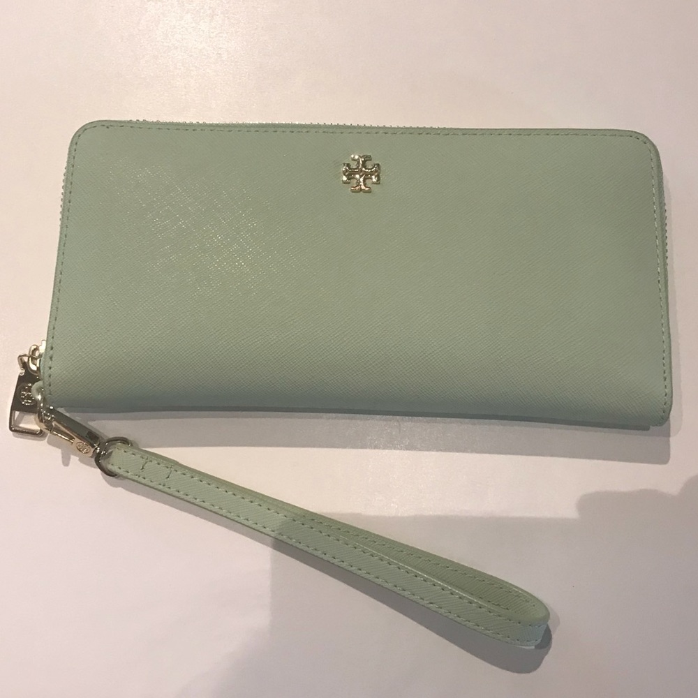 Tory Burch York Zip Passport Continental Wallet